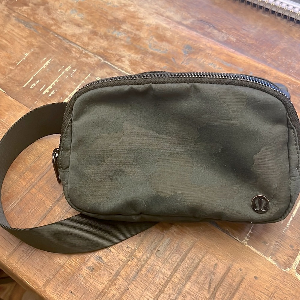 Lululemon camo belt bag